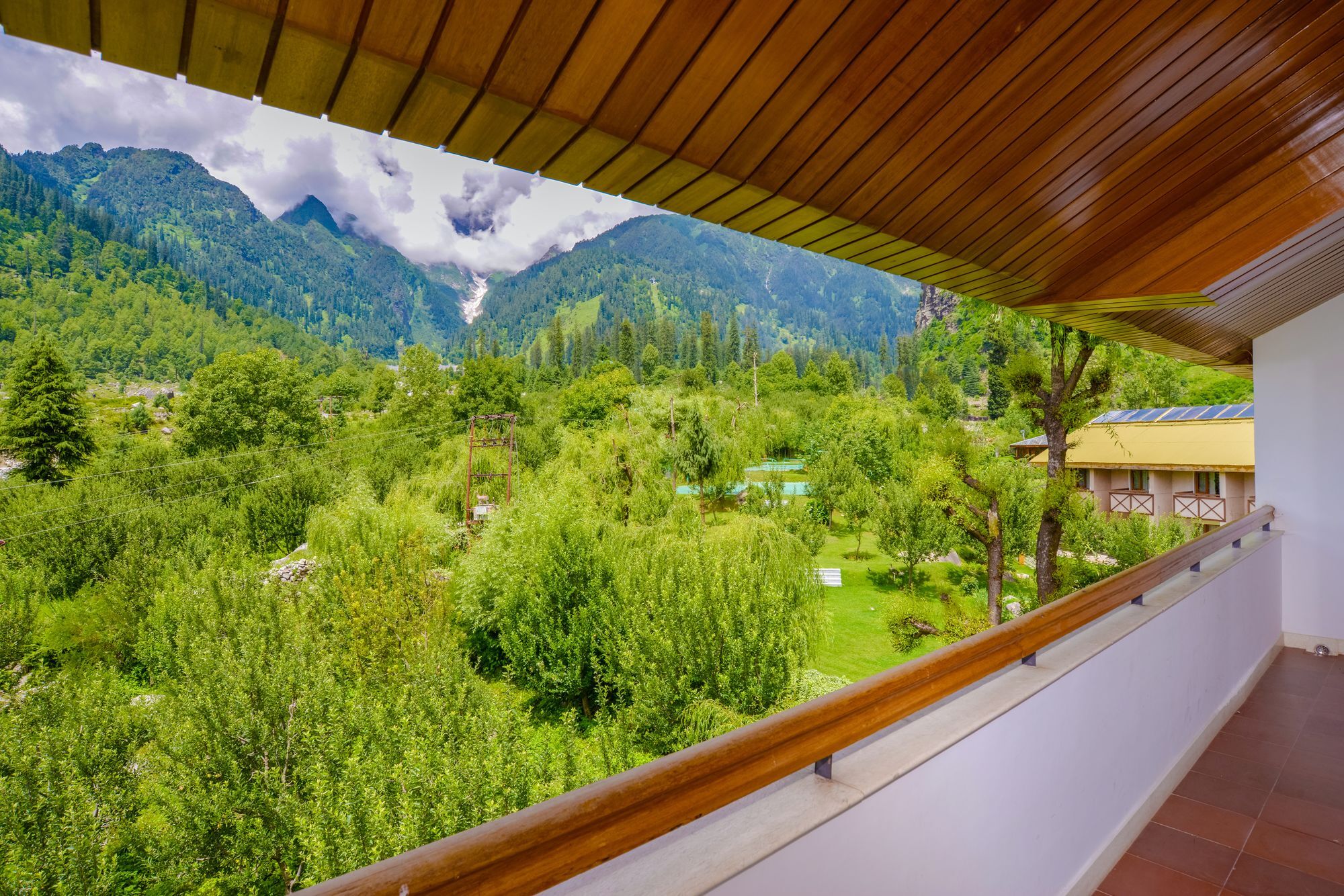 Solang Valley Resort Palchan ภายนอก รูปภาพ